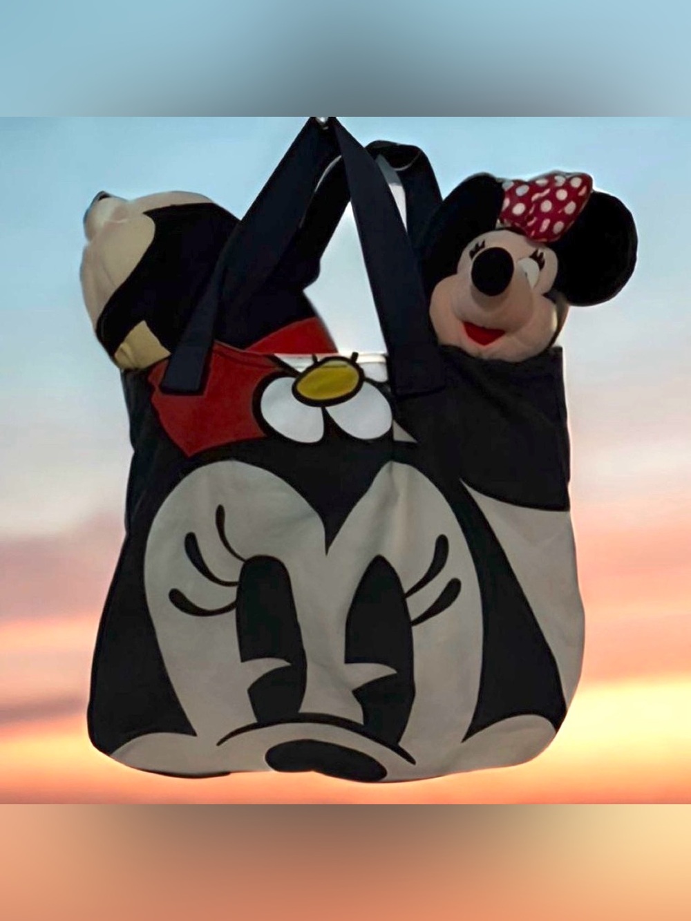 Disney Minnie Mouse Tote Bag + 2 Plush Tsum Tsum 3 Piece Bundle